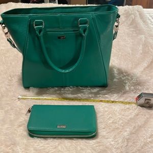 Kelley green Jewell by 31 handbag.